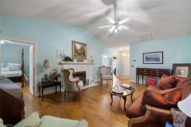 109 Sterling Point Court, Winston-salem, NC 27104