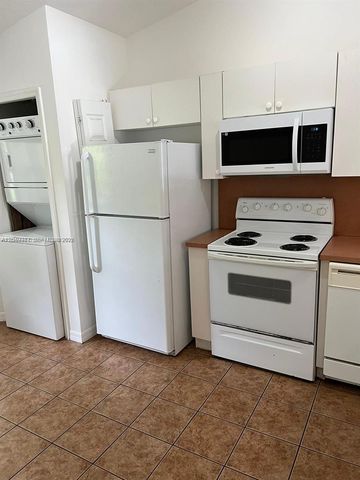 2911 SE 13th Rd 204-40, Homestead, FL 33035