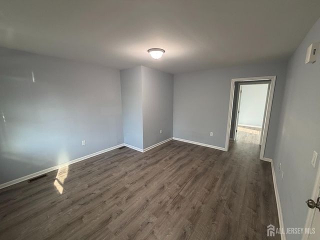 816 King Georges Road 2, Fords, NJ 08863