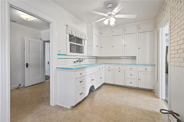 2863 N E, San Bernardino, CA 92405