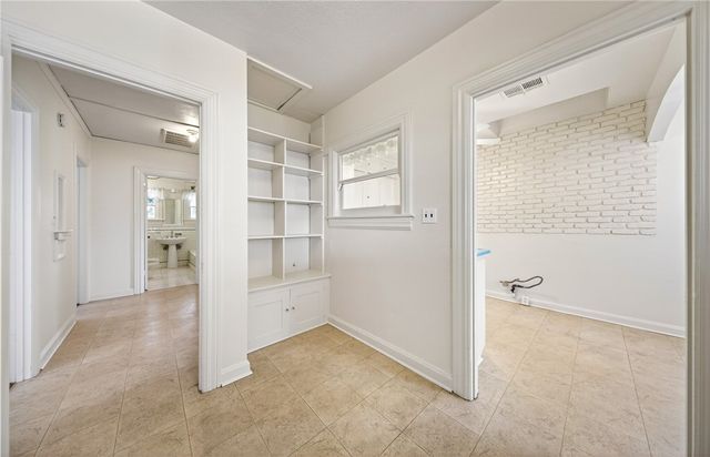2863 N E, San Bernardino, CA 92405