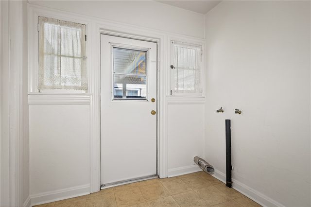 2863 N E, San Bernardino, CA 92405