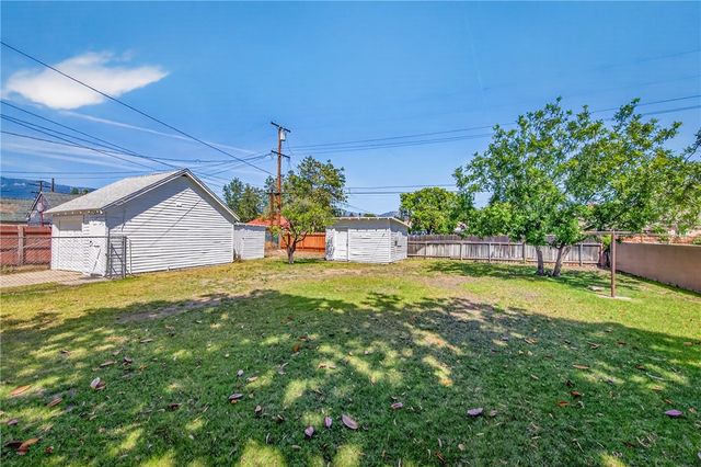 2863 N E, San Bernardino, CA 92405
