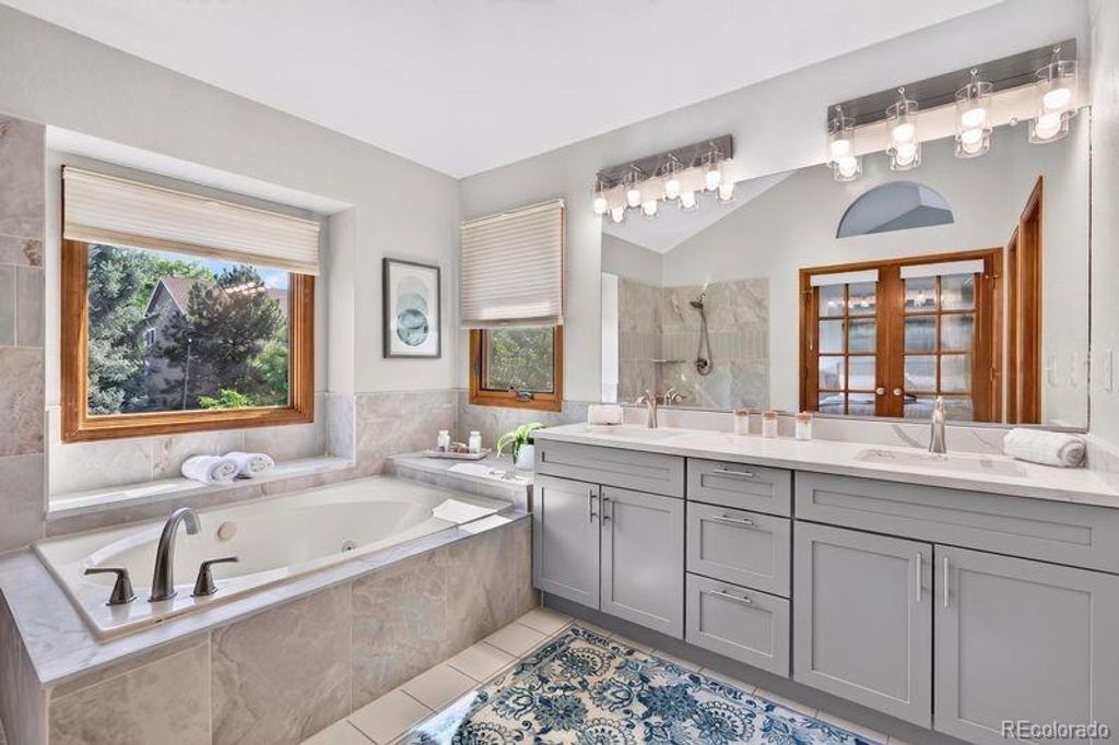 Image 18 of property listing at 9335 Prairie View Drive, Littleton, CO 80126
