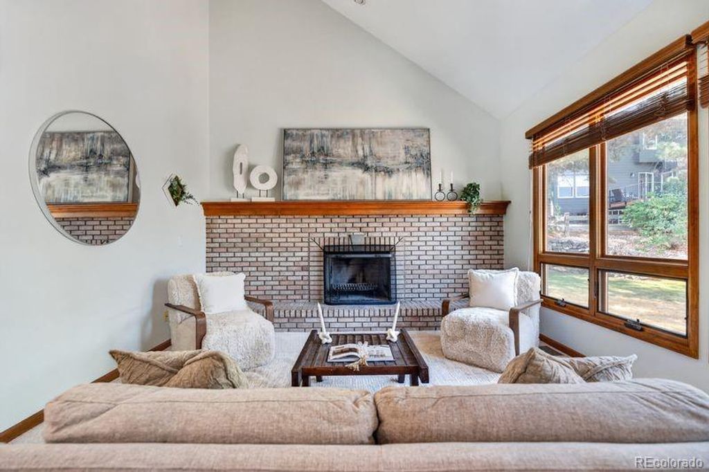 Image 25 of property listing at 9335 Prairie View Drive, Littleton, CO 80126