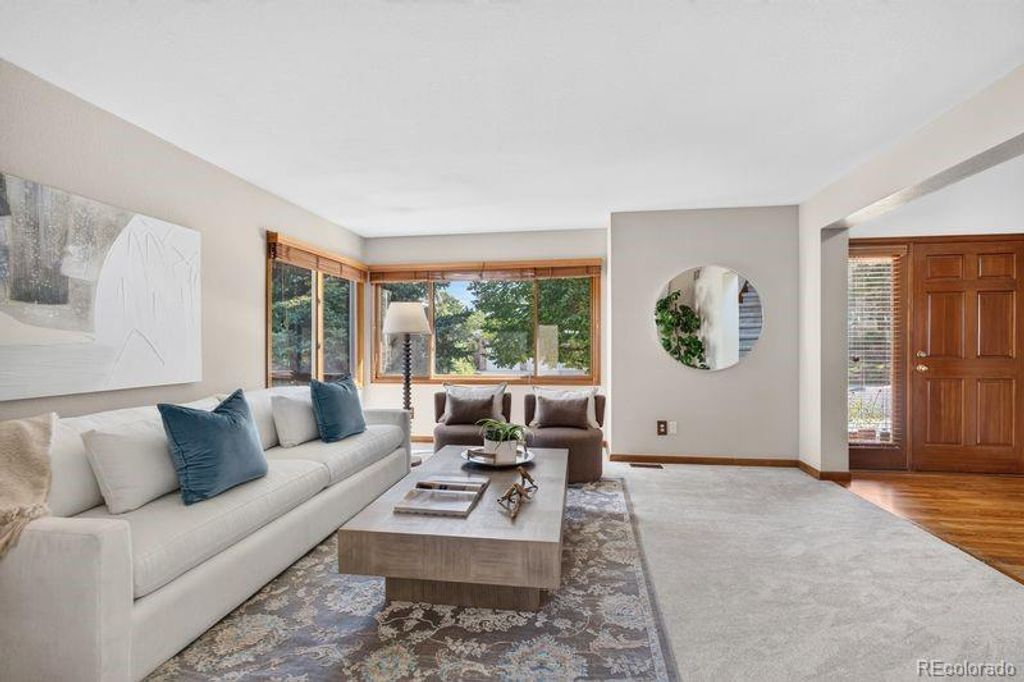 Image 33 of property listing at 9335 Prairie View Drive, Littleton, CO 80126