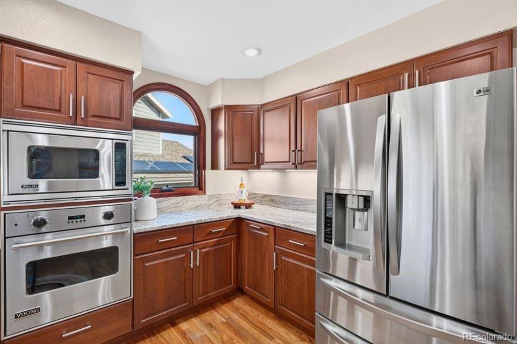 Image 5 of property listing at 9335 Prairie View Drive, Littleton, CO 80126