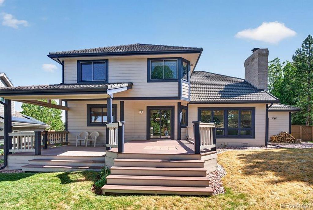 Image 8 of property listing at 9335 Prairie View Drive, Littleton, CO 80126