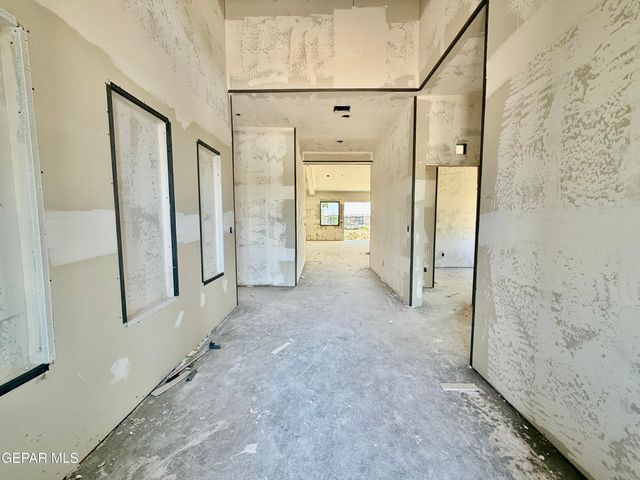 12260 PLAYA BONITA Drive, Clint, TX 79836