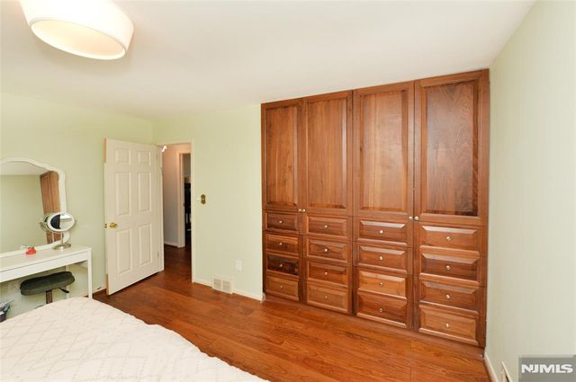 5-04 3rd Street, Fair Lawn, NJ 07410