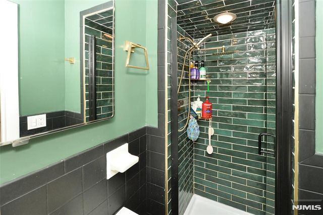 5-04 3rd Street, Fair Lawn, NJ 07410