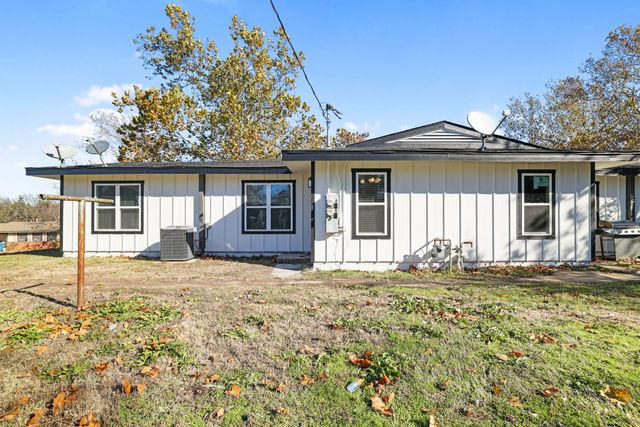 36 Twining Drive, Denison, TX 75020