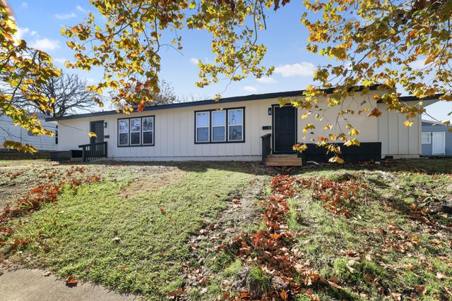 36 Twining Drive, Denison, TX 75020