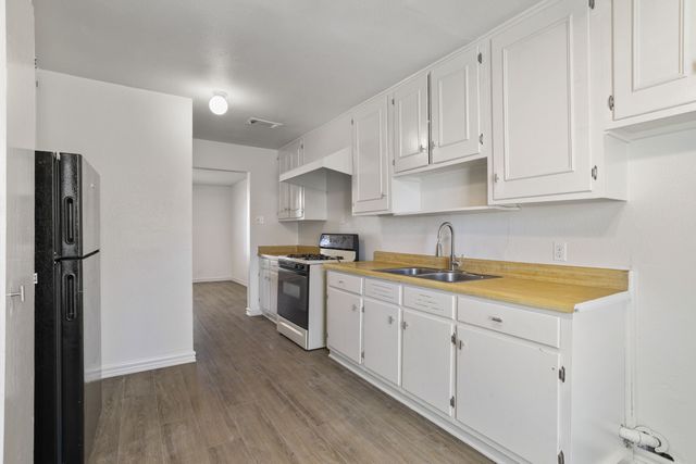 36 Twining Drive, Denison, TX 75020