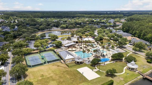 14916 W FERN HAMMOCK Drive, Jacksonville, FL 32258