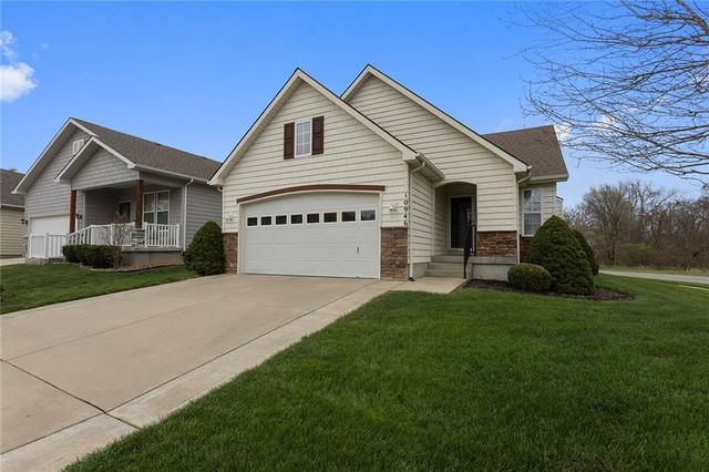 10946 Whispering Lane, Kansas City, KS 66109