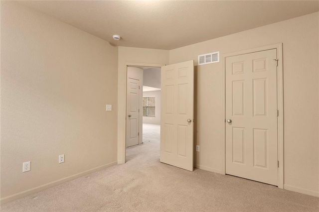 10946 Whispering Lane, Kansas City, KS 66109