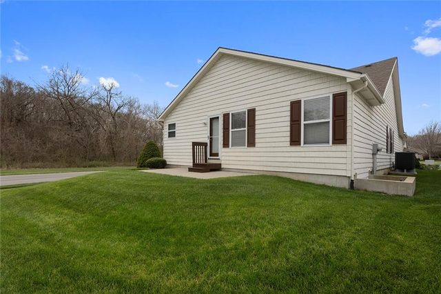 10946 Whispering Lane, Kansas City, KS 66109
