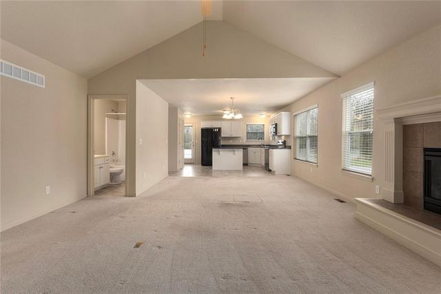 10946 Whispering Lane, Kansas City, KS 66109