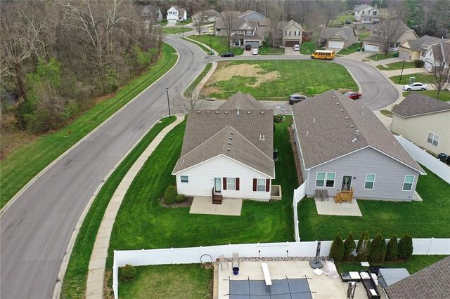 10946 Whispering Lane, Kansas City, KS 66109