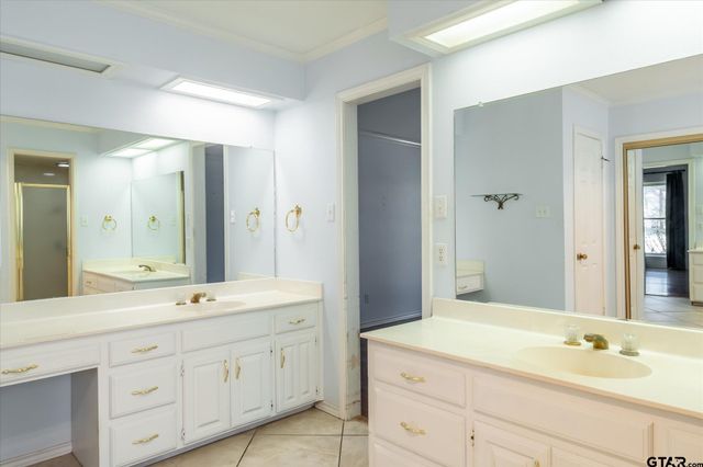 815 WOODLAND HILLS DRIVE, Tyler, TX 75701
