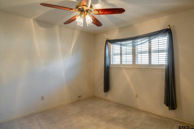 815 WOODLAND HILLS DRIVE, Tyler, TX 75701