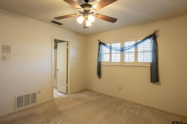 815 WOODLAND HILLS DRIVE, Tyler, TX 75701