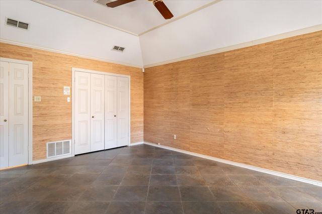 815 WOODLAND HILLS DRIVE, Tyler, TX 75701