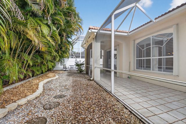 9696 Vineyard Court, Boca Raton, FL 33428