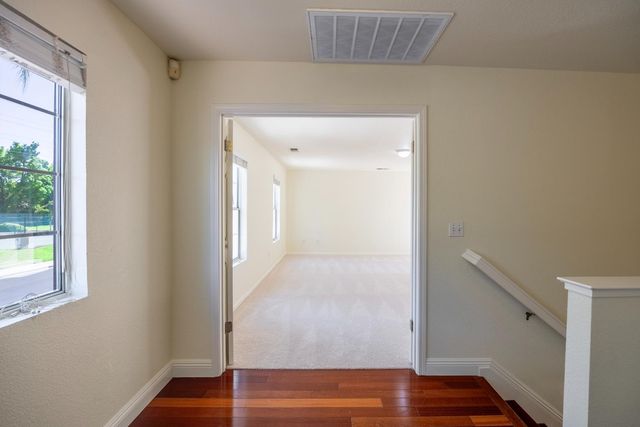 1423 Sienna Park Dr, Tracy, CA 95376