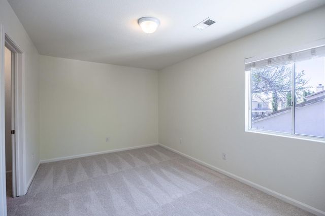 1423 Sienna Park Dr, Tracy, CA 95376