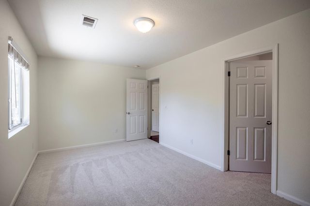 1423 Sienna Park Dr, Tracy, CA 95376