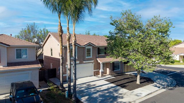 1423 Sienna Park Dr, Tracy, CA 95376