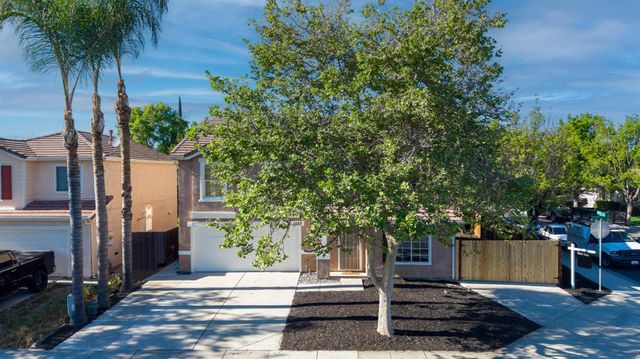 1423 Sienna Park Dr, Tracy, CA 95376