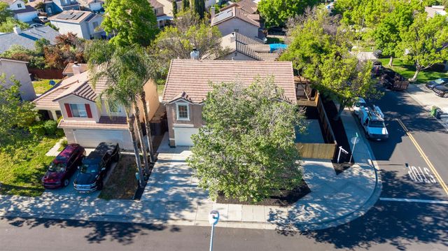 1423 Sienna Park Dr, Tracy, CA 95376