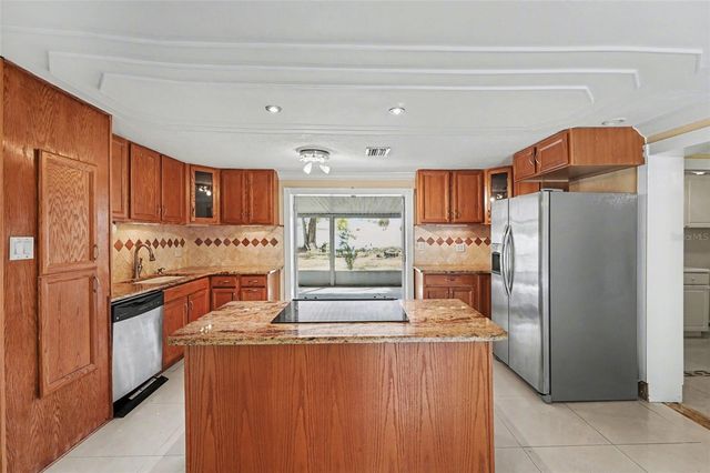 202 ARLINGTON AVENUE E, Oldsmar, FL 34677