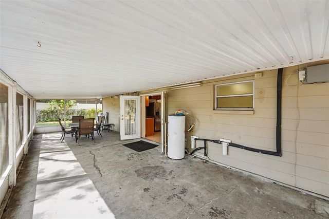 202 ARLINGTON AVENUE E, Oldsmar, FL 34677