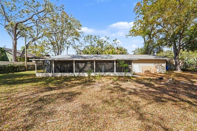 202 ARLINGTON AVENUE E, Oldsmar, FL 34677