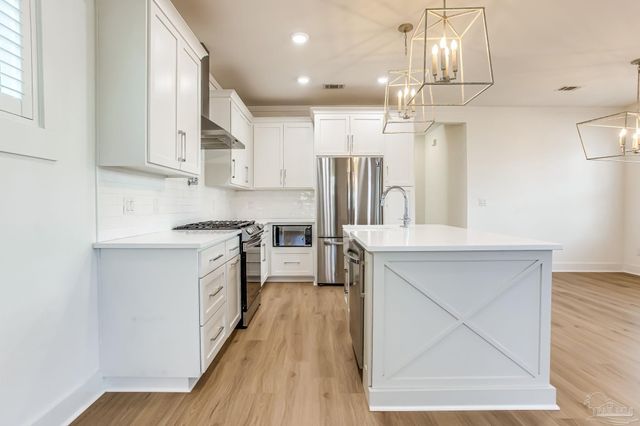 941 W Wright St, Pensacola, FL 32501