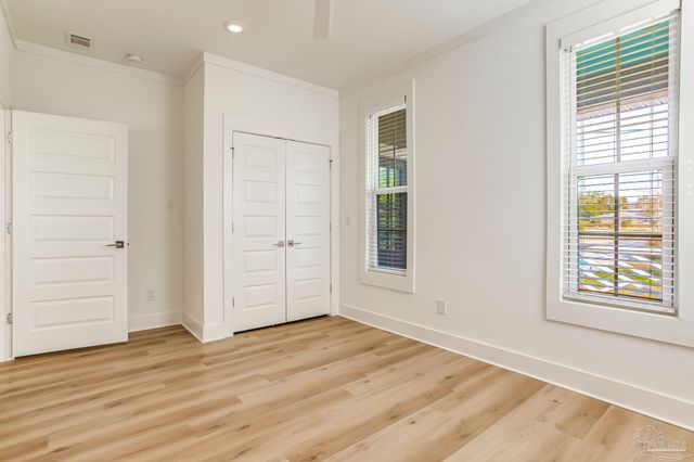 941 W Wright St, Pensacola, FL 32501