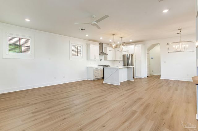 941 W Wright St, Pensacola, FL 32501