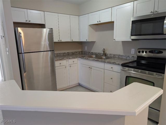 214 Hancock Bridge PKWY 2, Cape Coral, FL 33990