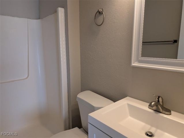 214 Hancock Bridge PKWY 2, Cape Coral, FL 33990