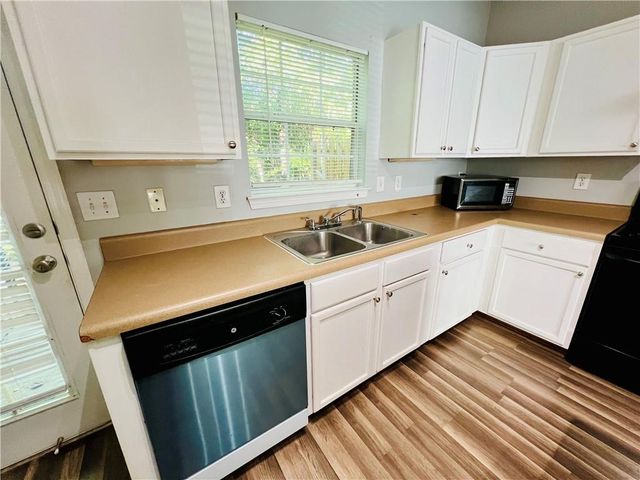 374 Pine Hill Place, Norcross, GA 30093