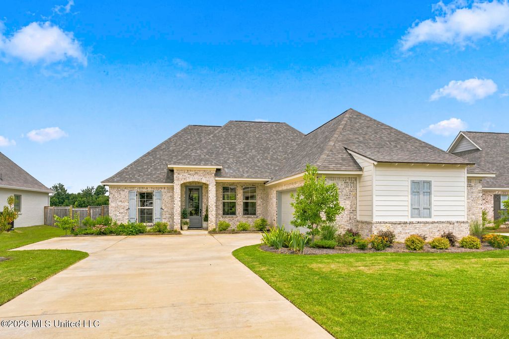 432 Baleigh Way, Canton, MS 39046