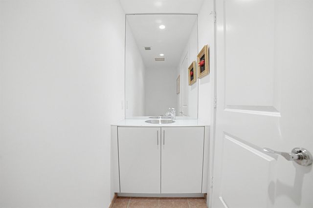 315 NE 3rd Avenue 1509, Fort Lauderdale, FL 33301