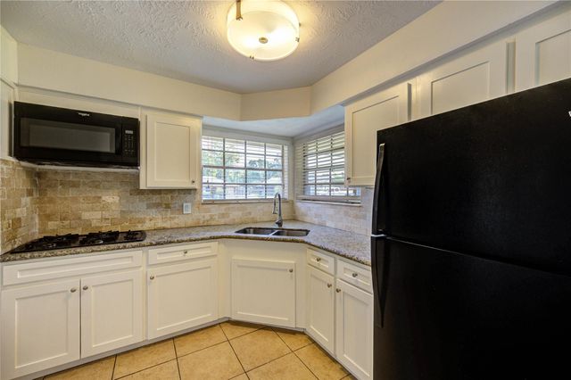 9811 Shadydale Lane, Houston, TX 77016