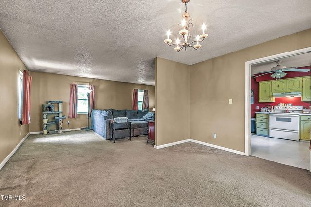 1560 Erwin Highway, Greeneville, TN 37745