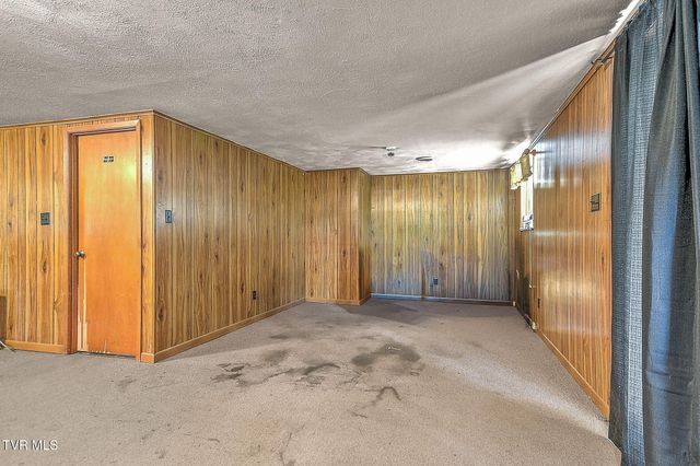 1560 Erwin Highway, Greeneville, TN 37745