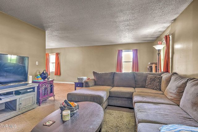 1560 Erwin Highway, Greeneville, TN 37745